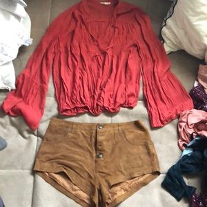 Chestnut suede free people shorts 🐿